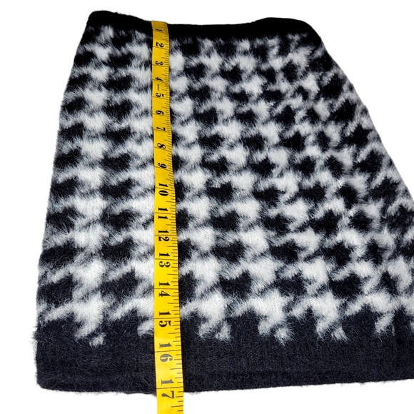 Fashion Nova Women's Houndstooth Mini Skirt Black White Size Small Black White - Picture 6 of 8